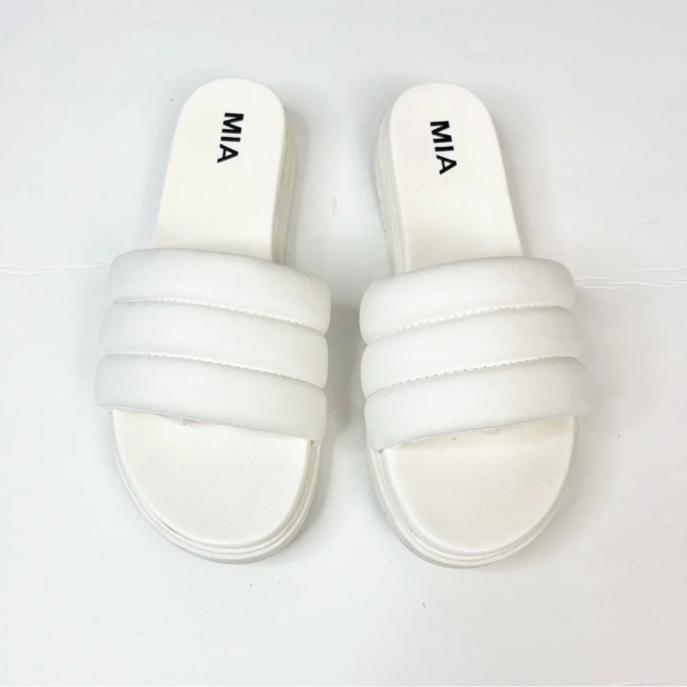EUC MIA Cimone Quilted Slip On Platform Slide Sandal